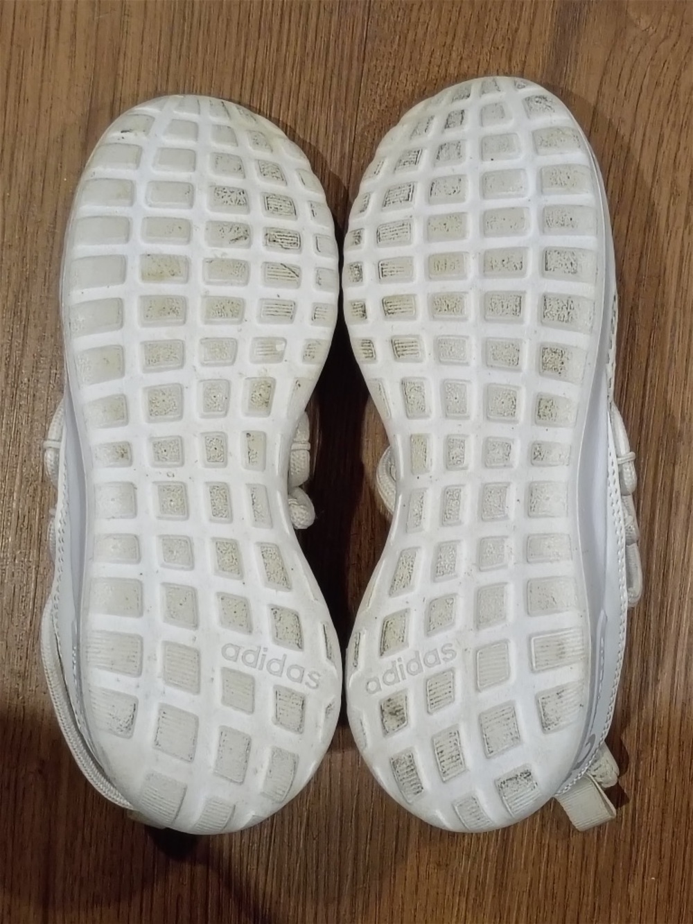 Adidas Kids White Mesh Sneakers Size 1 (EU 32) Lightweight Athletic Shoes - Picture 2 of 7